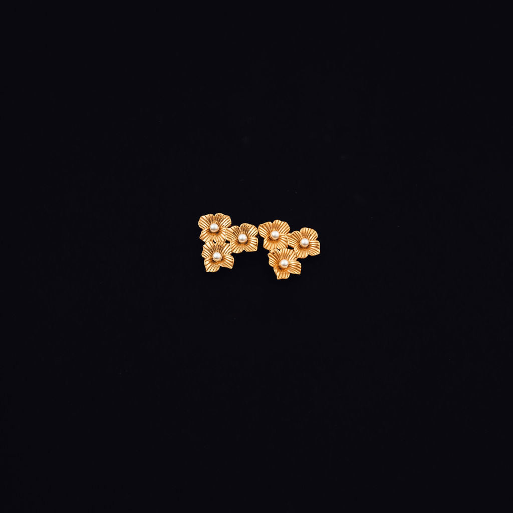 Primrose Pearl Studs