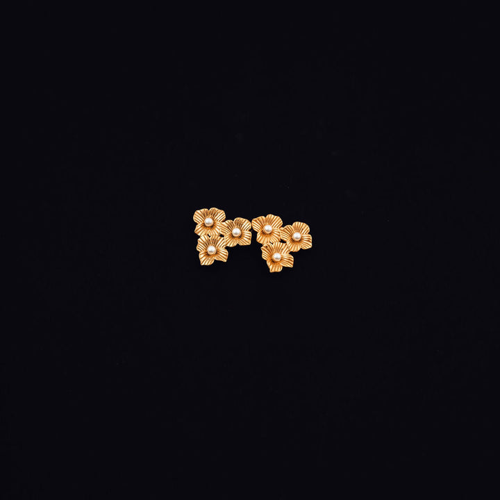 Primrose Pearl Studs