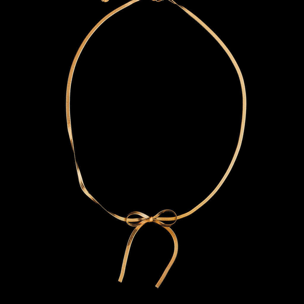 Ribbon Necklace