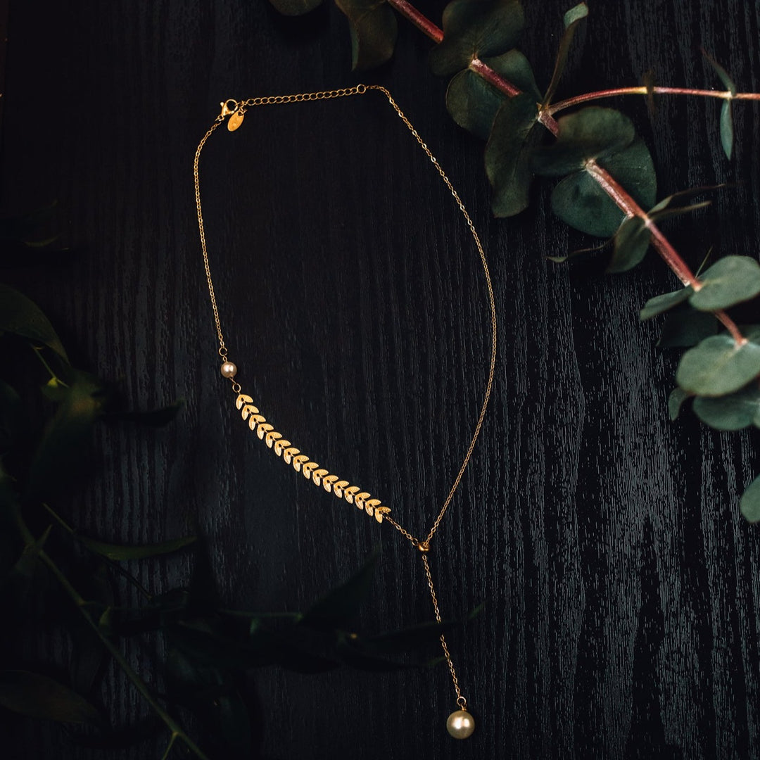Laurel Lariat Necklace