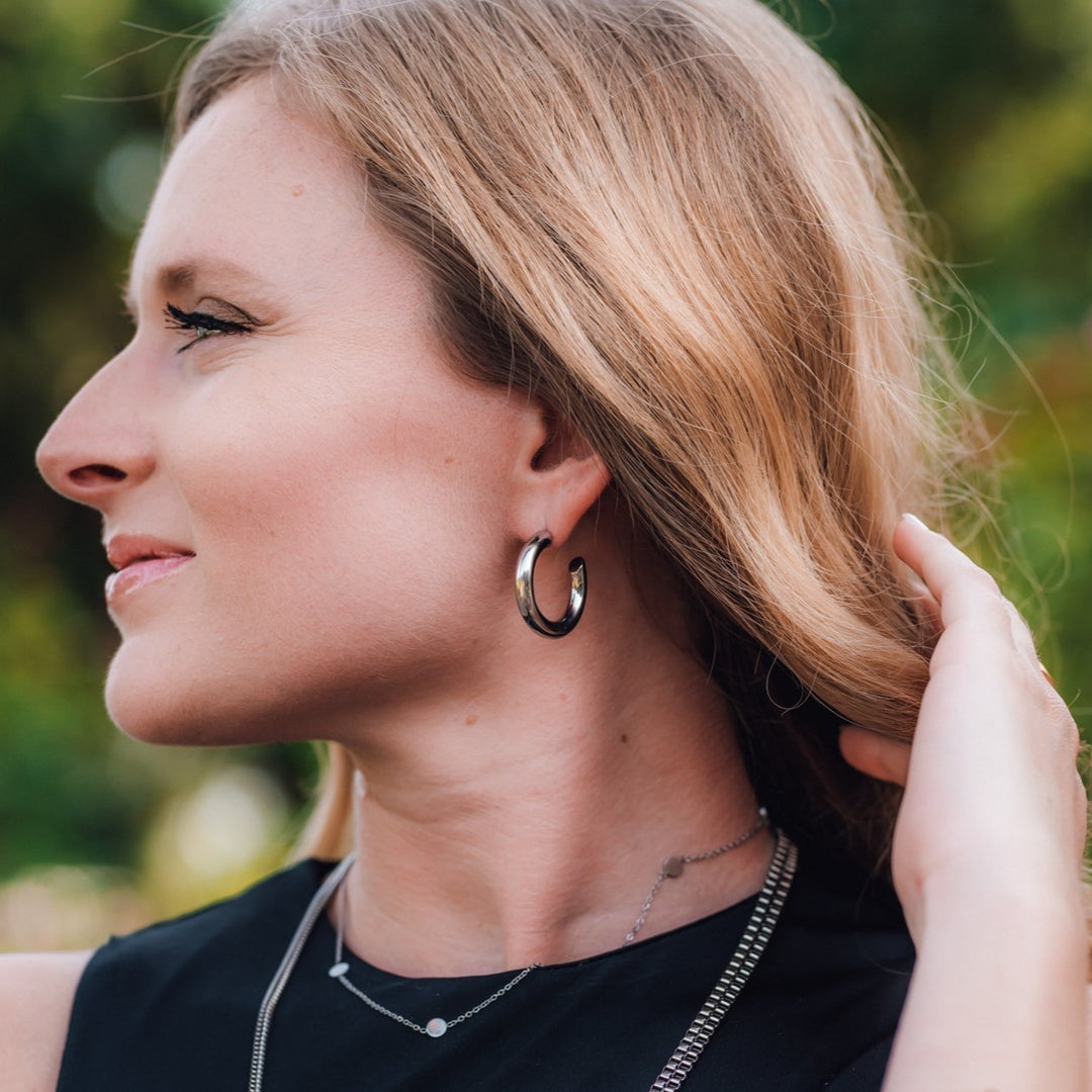 Mini Classic James Earrings in Silver