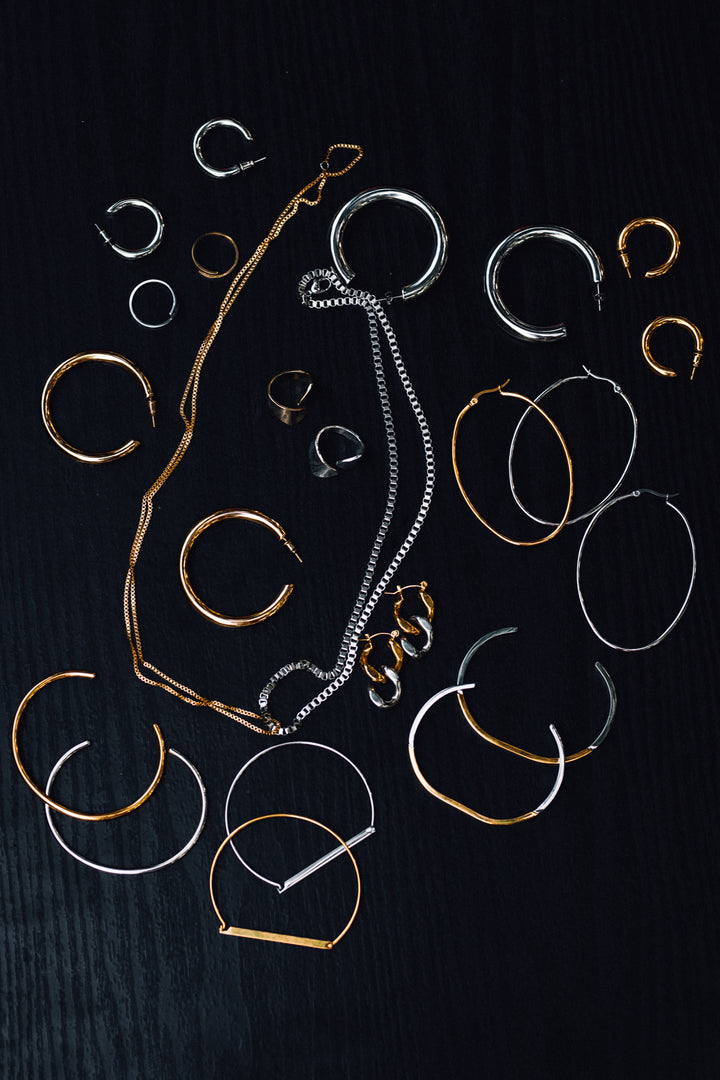 Mini Classic James Earrings in Silver