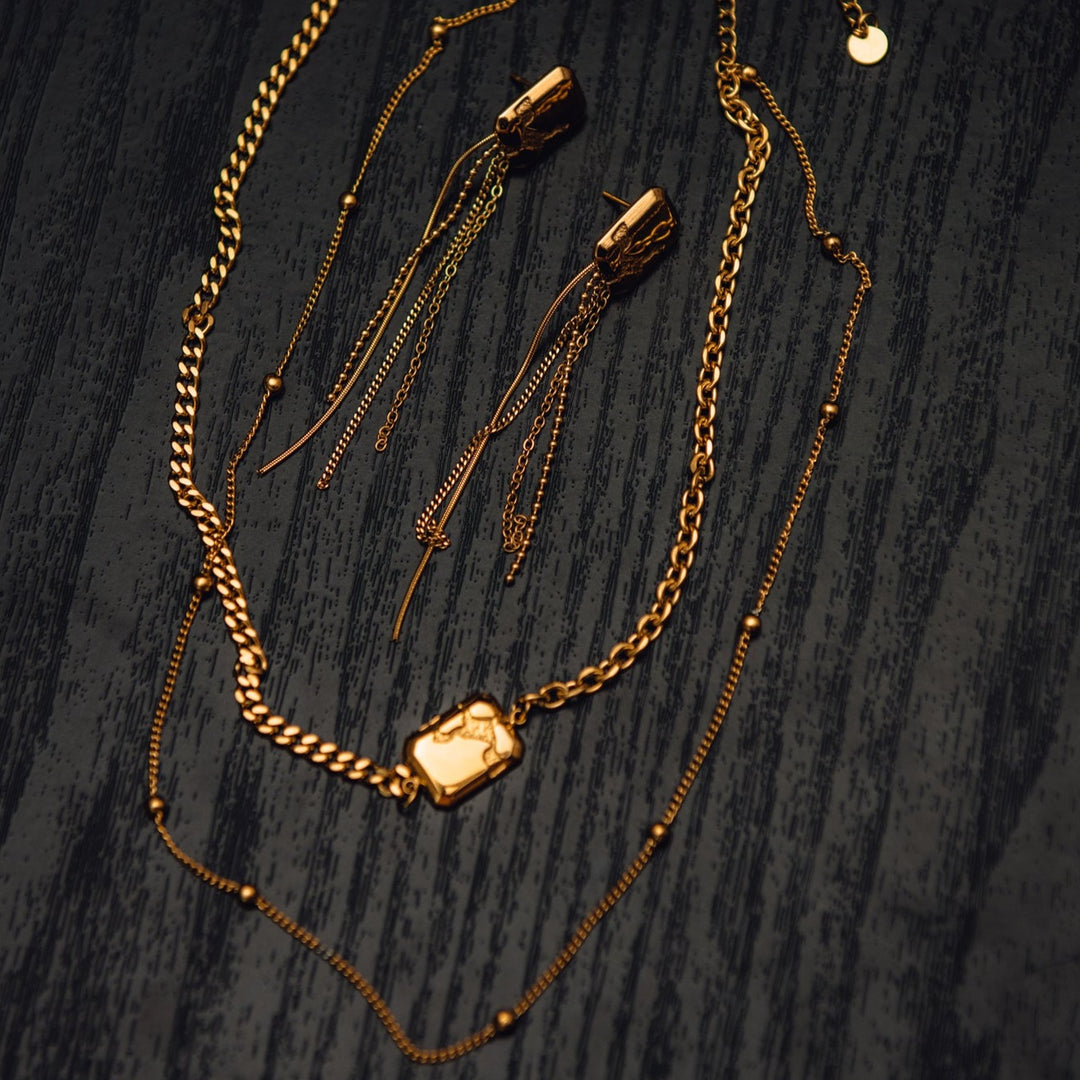 Everett Necklace