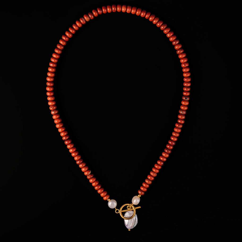 16-inch burnt red agate and pearl beaded necklace with toggle closure