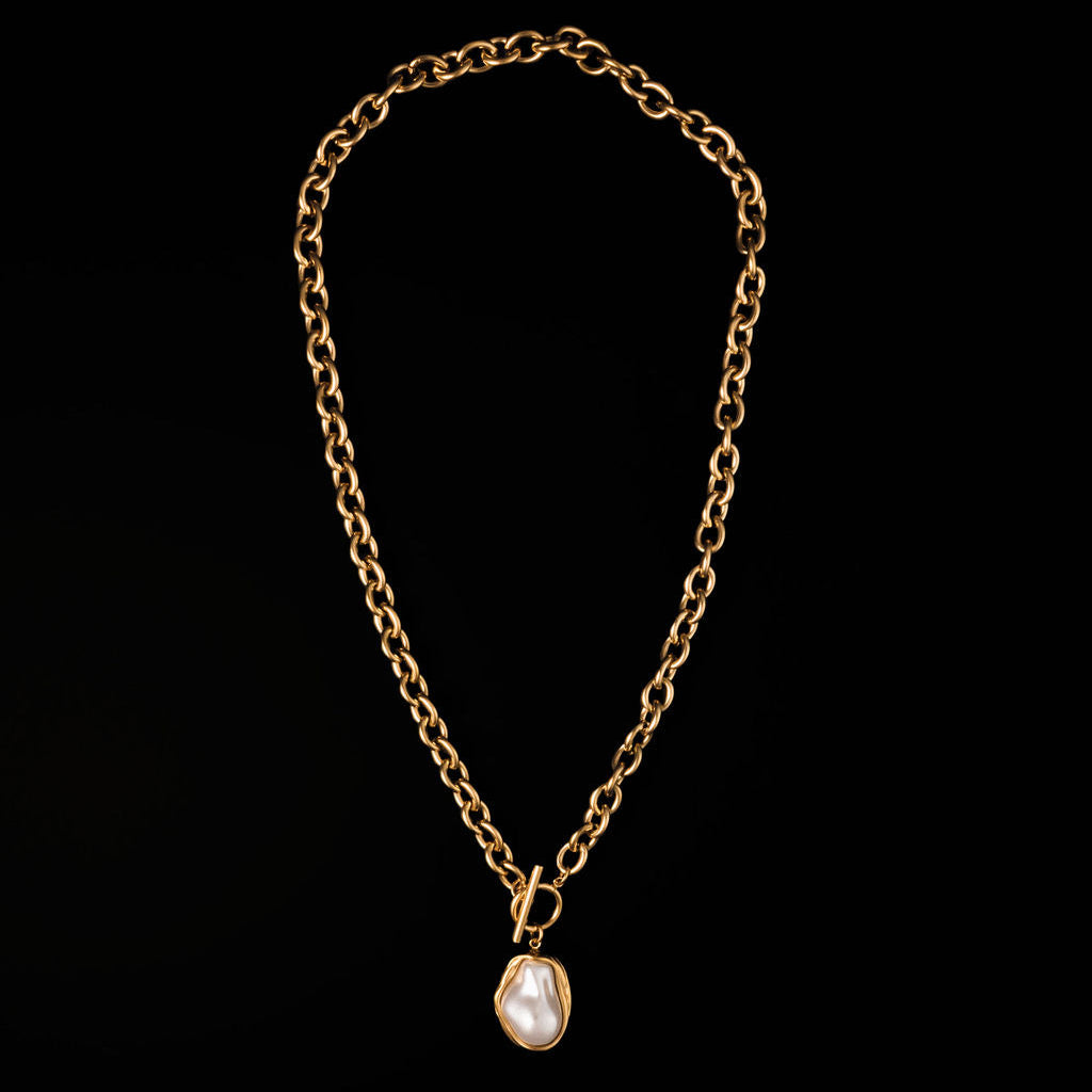 Southern Pearl Necklace
