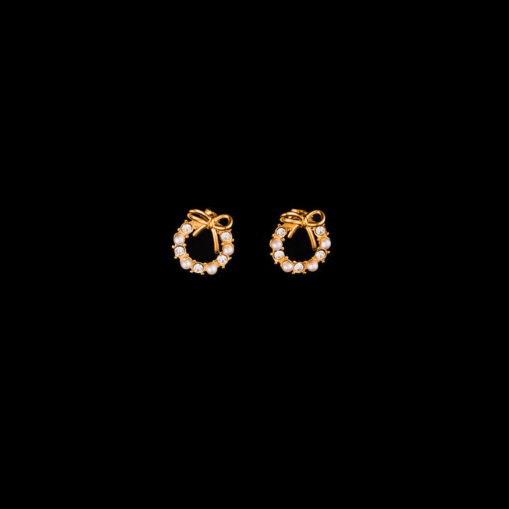 Wreath Stud Earrings