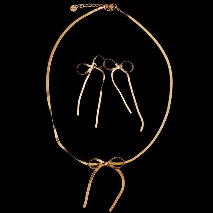Ribbon Necklace