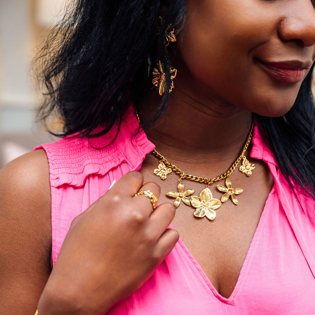 Goldie Floral Necklace