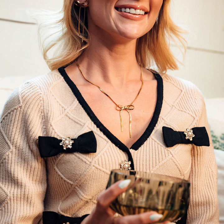 Ribbon Necklace